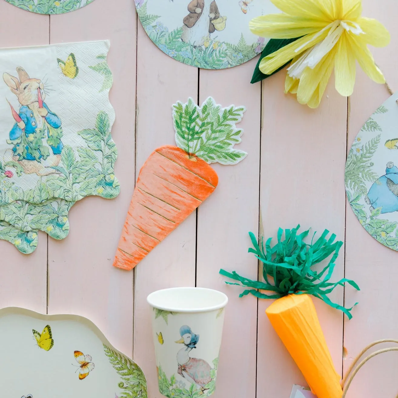 CARROT DIE-CUT NAPKINS