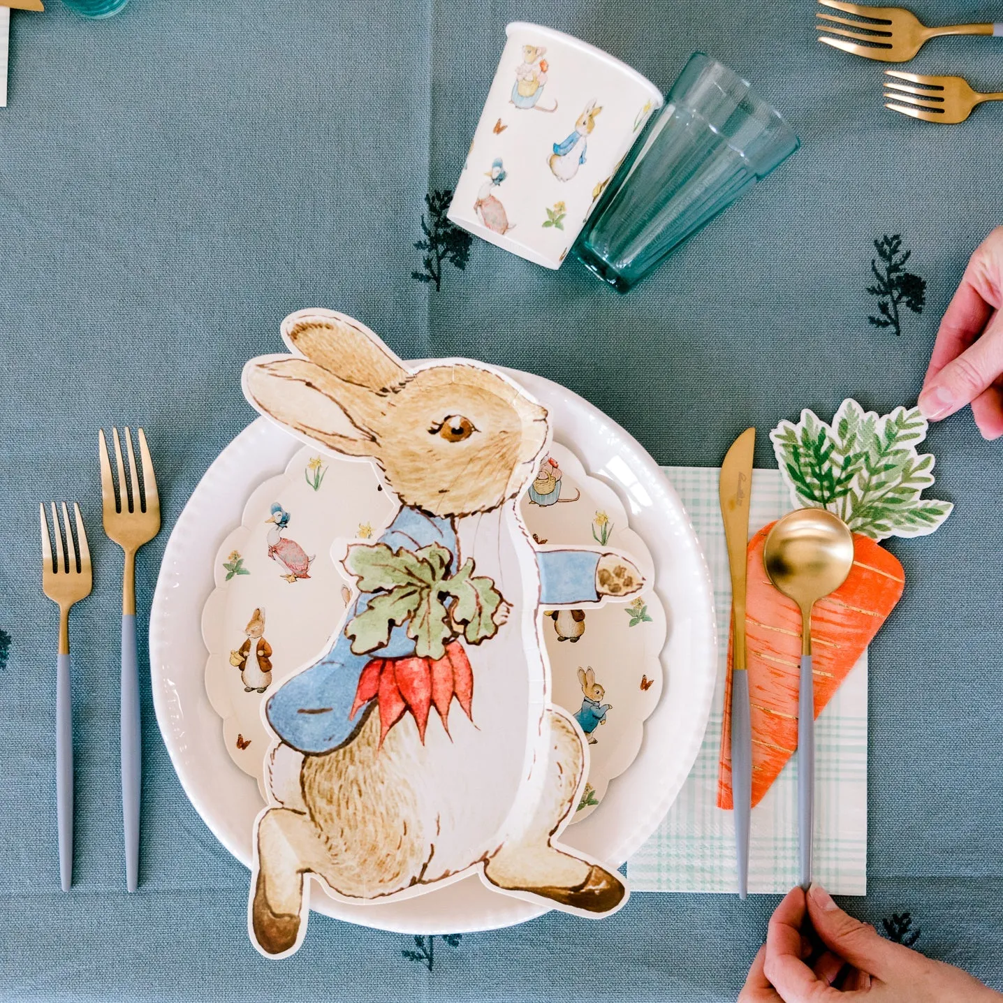 CARROT DIE-CUT NAPKINS