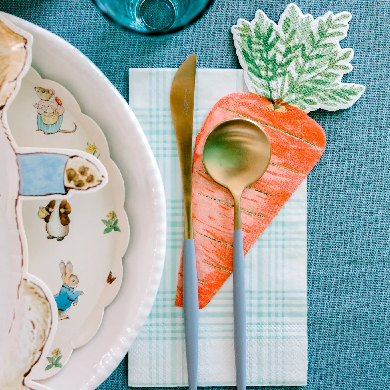 CARROT DIE-CUT NAPKINS